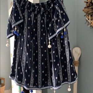 NWT Lulumari PomPom Top